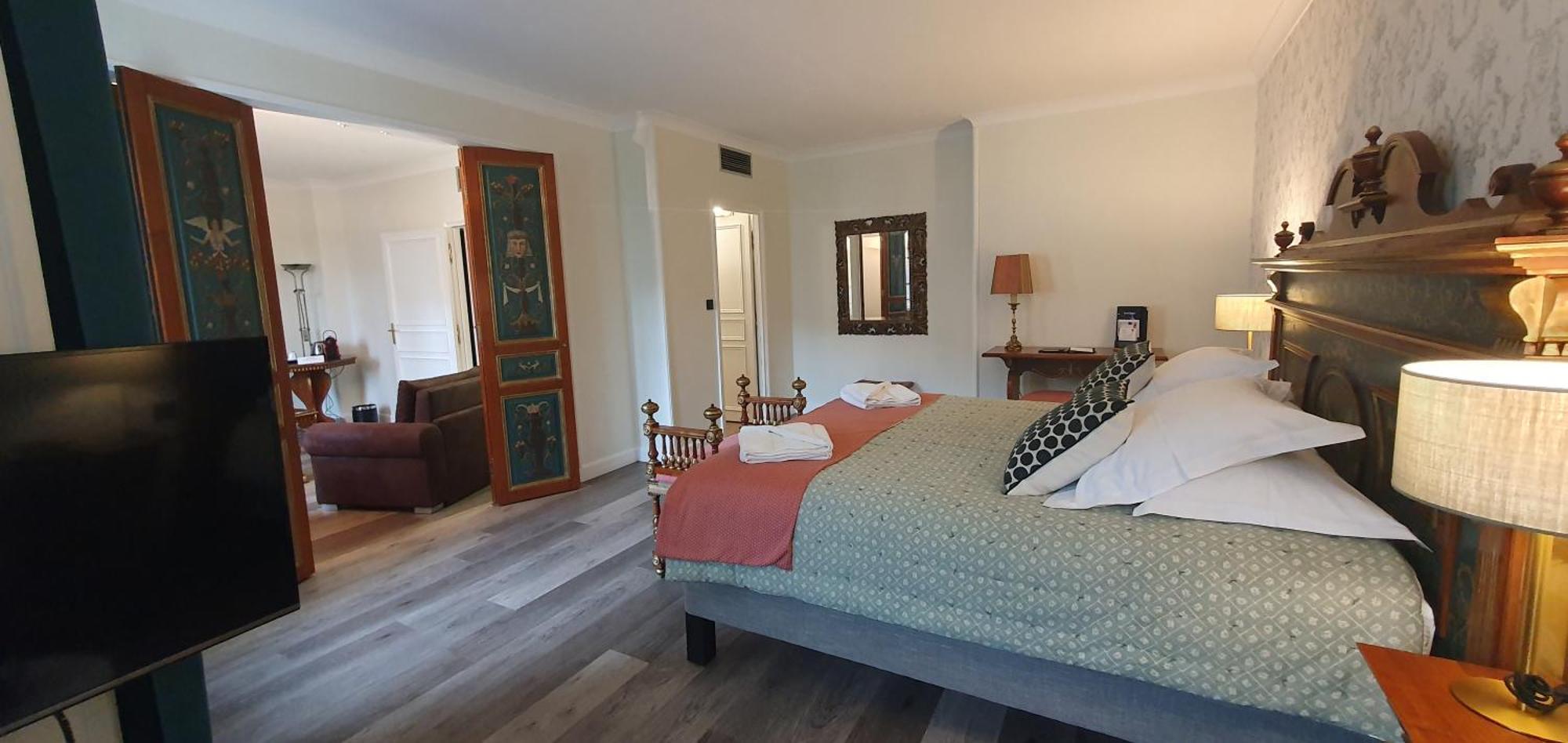 Demeures & Chateaux - Hotel Greuze & Spa ตูร์นุส ภายนอก รูปภาพ