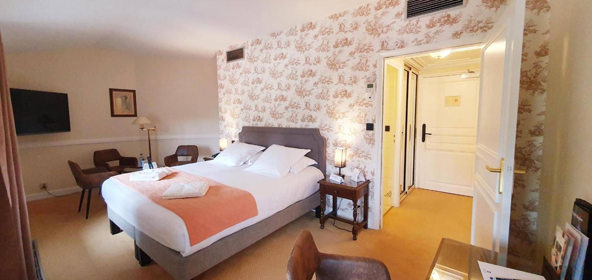 Demeures & Chateaux - Hotel Greuze & Spa ตูร์นุส ภายนอก รูปภาพ