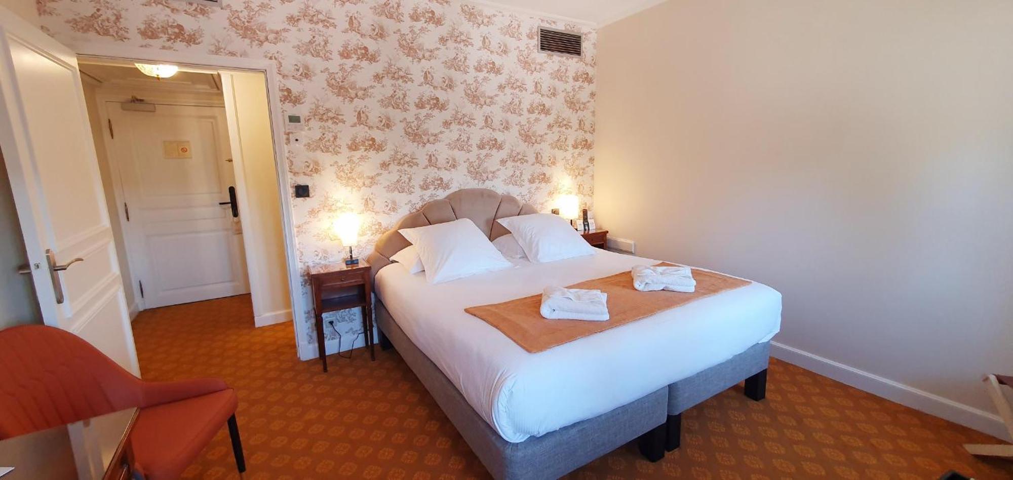 Demeures & Chateaux - Hotel Greuze & Spa ตูร์นุส ภายนอก รูปภาพ